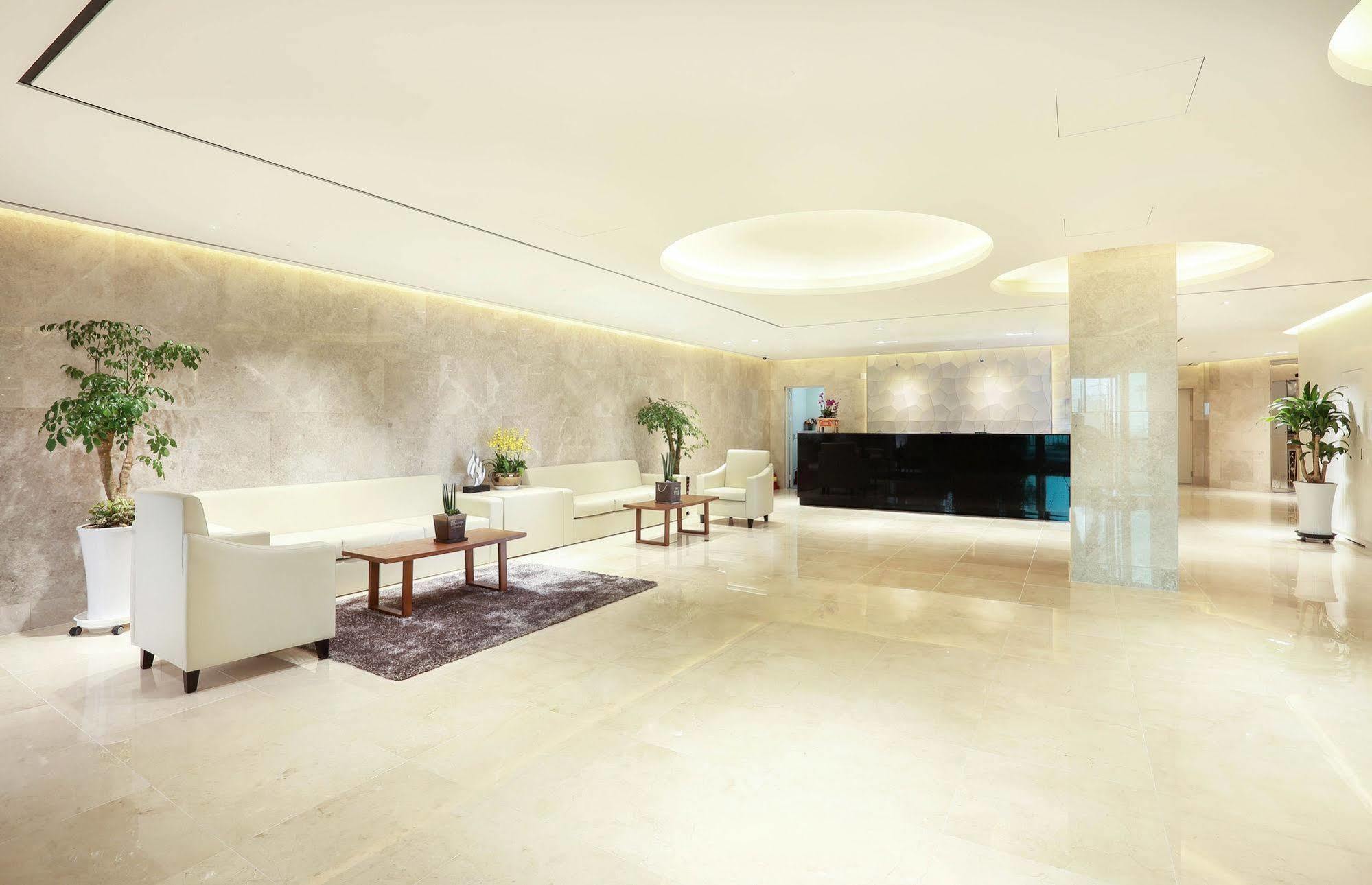 Hotel Fine Сеогвипо Екстериор снимка