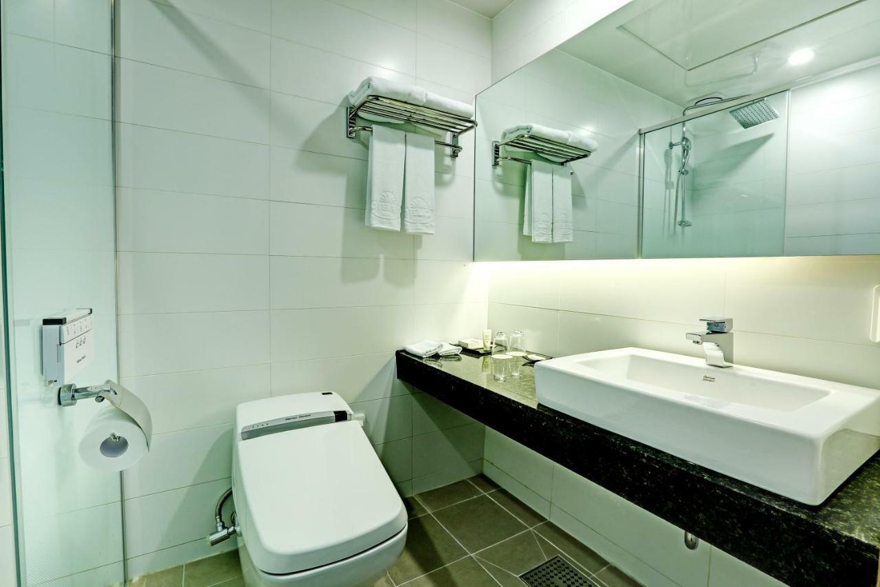 Hotel Fine Сеогвипо Екстериор снимка