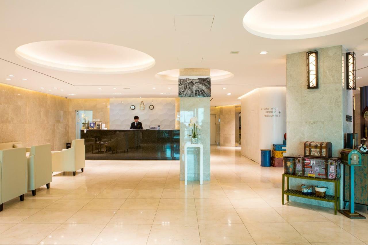 Hotel Fine Сеогвипо Екстериор снимка